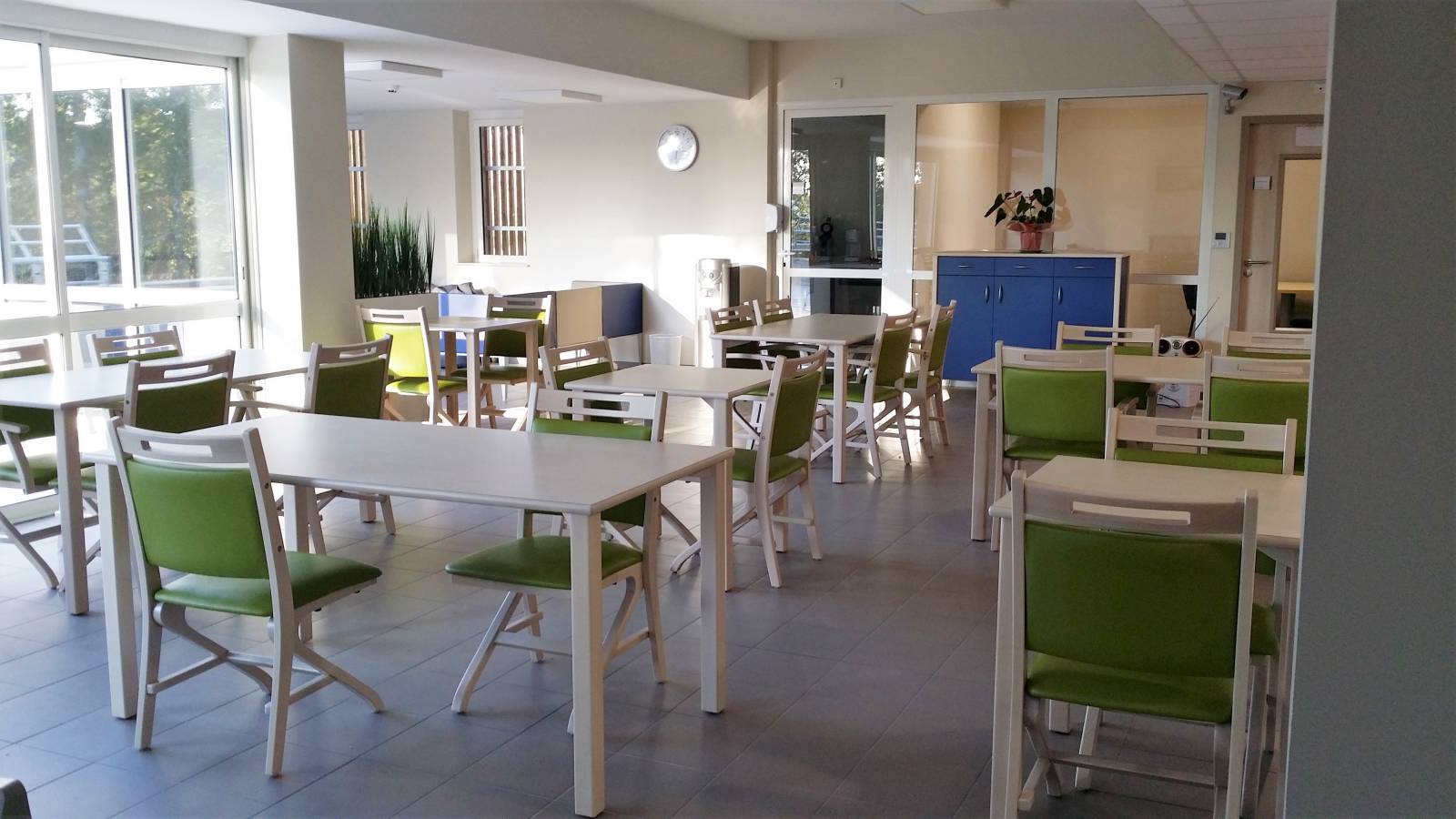 Cherche aménageur d'intérieur et fournisseur de mobilier pour établissement médical en Gironde