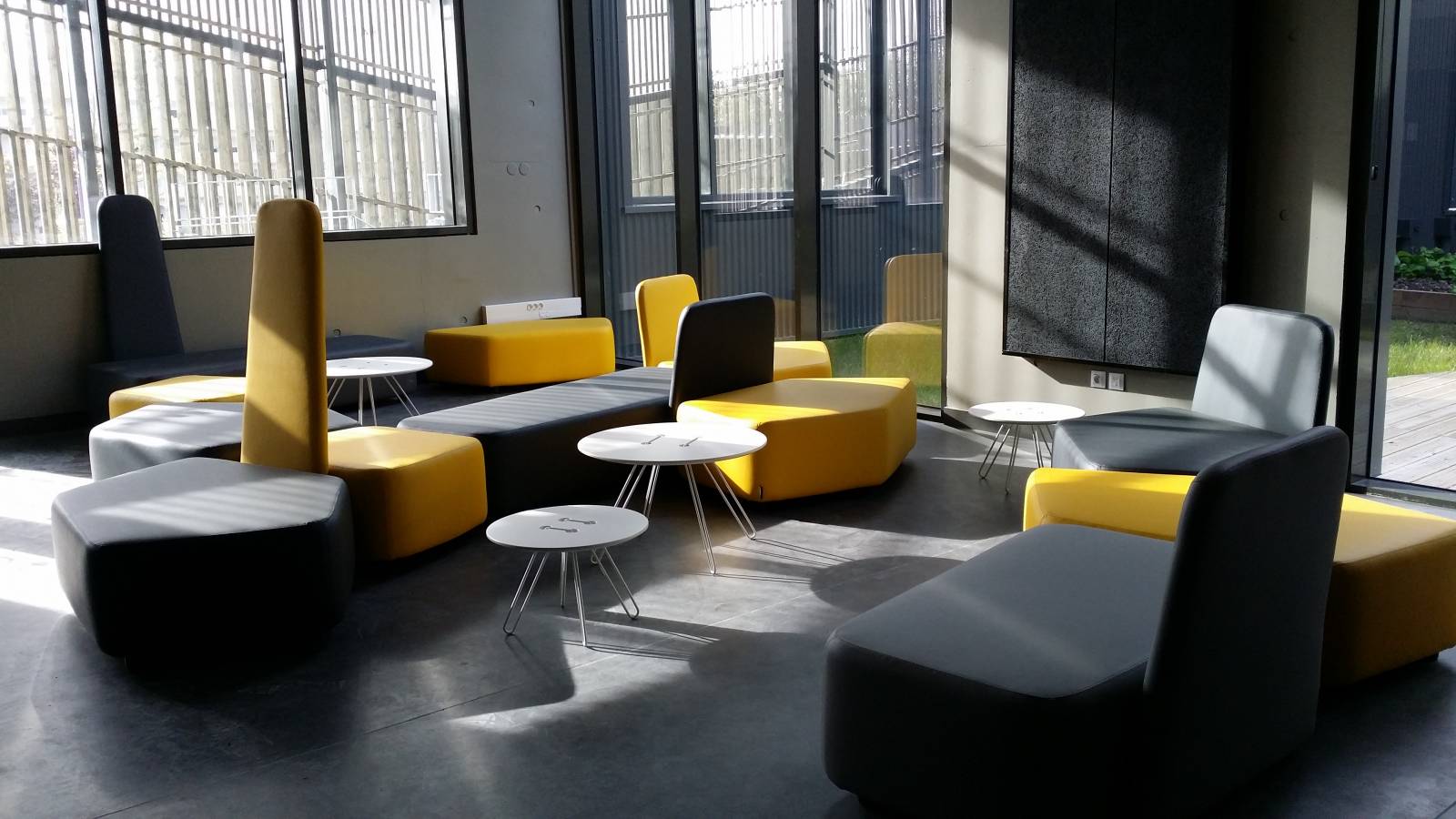 Où trouver un fournisseur de banquette modulables modernes en Gironde