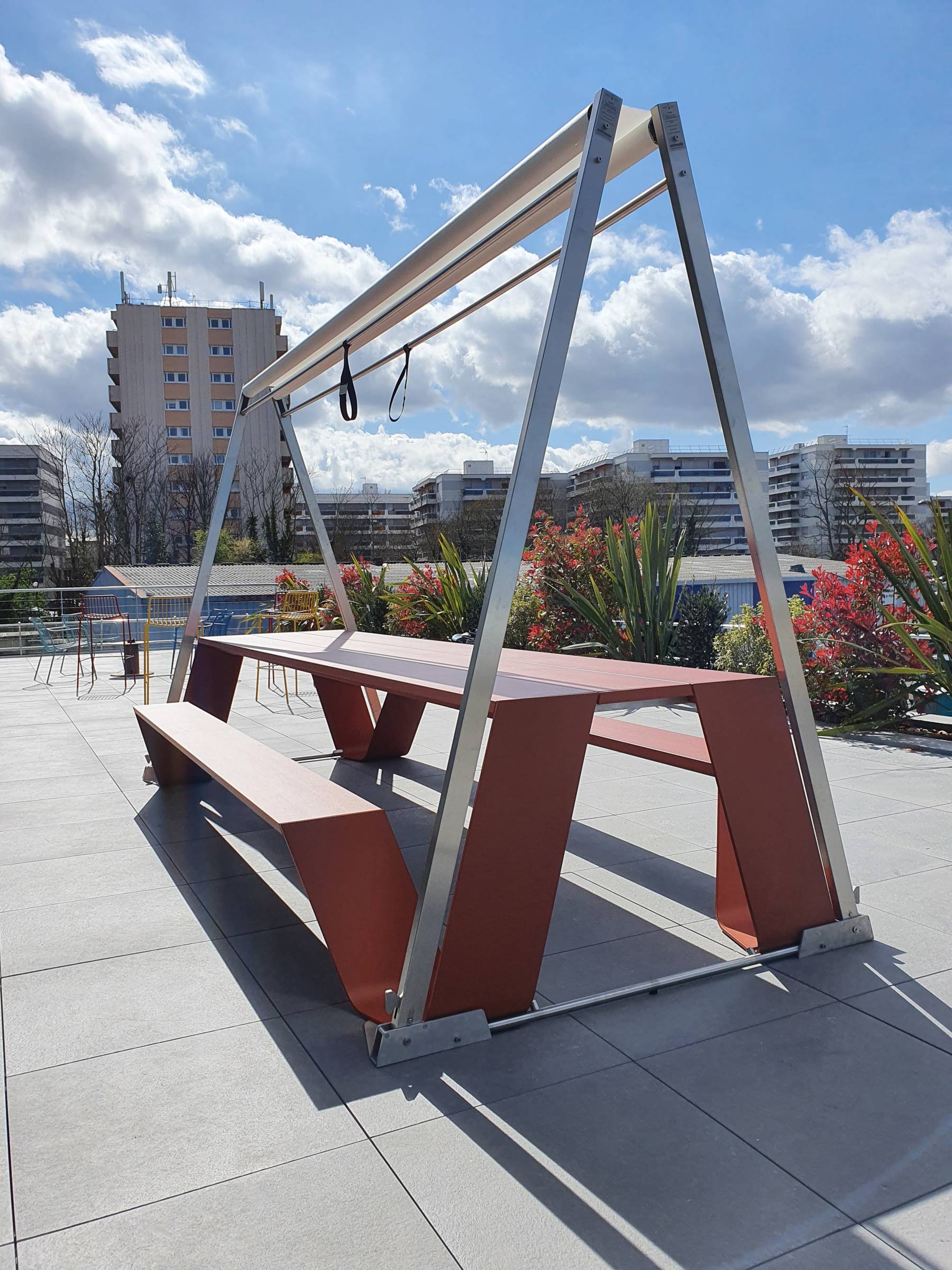 où acheter du mobilier d'extérieur professionnel et moderne au Pays Basque